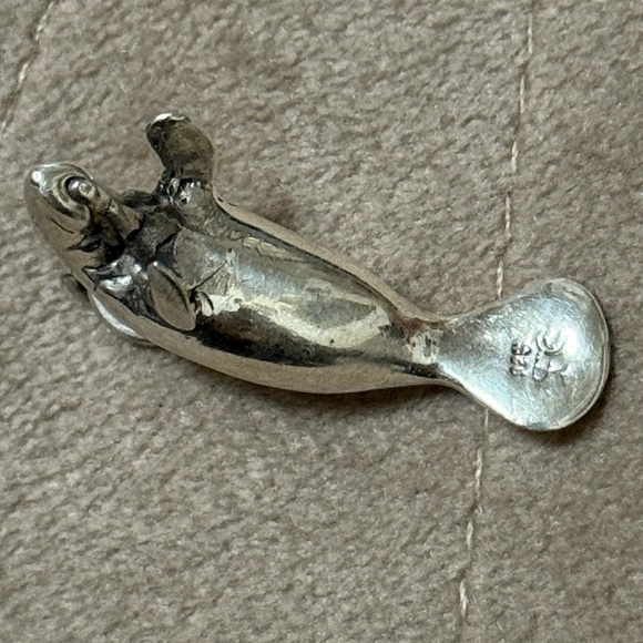 Sterling Silver 925 Manatee Charm Necklace Pendant - Picture 2 of 11